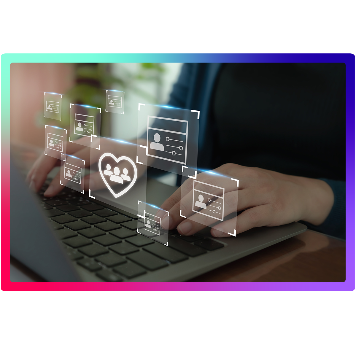 Darstellung von digitalen Touchpoints auf einem Laptop, die benutzerzentrierte Ansätze und individuelle Kundenerlebnisse symbolisieren.